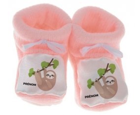 Chausson bébé Paresseux arbre style 1 + prénom de couleur Rose