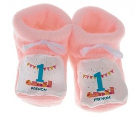 Chausson bébé un an anniversaire style 6 + prénom de couleur Rose