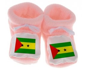 Chausson bébé Drapeau Sao Tomé et Principe de couleur Rose
