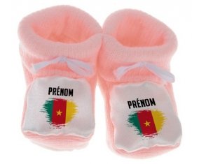 Chausson bébé Drapeau effet pinceau Cameroun avec prénom de couleur Rose