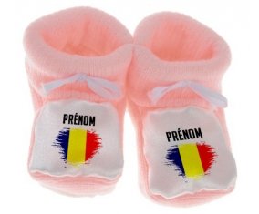 Chausson bébé Drapeau effet pinceau Tchad avec prénom de couleur Rose