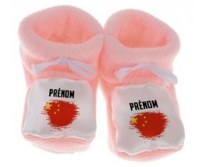 Chausson bébé Drapeau effet pinceau Chine avec prénom de couleur Rose