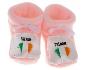 Chausson bébé Drapeau effet pinceau Irlande avec prénom de couleur Rose