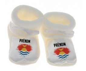 Chausson bébé Drapeau effet pinceau Kiribati avec prénom de couleur Blanc
