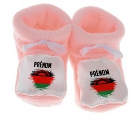 Chausson bébé Drapeau effet pinceau Malawi avec prénom de couleur Rose