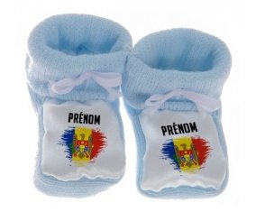 Chausson bébé Drapeau effet pinceau Moldavie avec prénom de couleur Bleu