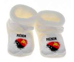 Chausson bébé Drapeau effet pinceau Papouasie Nouvelle Guinée avec prénom de couleur Blanc