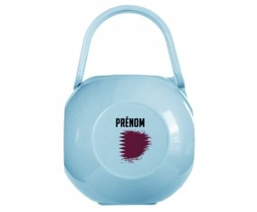 Boîte à tétine Drapeau effet pinceau Qatar avec prénom de couleur Bleue