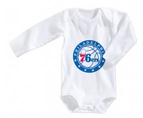 Body bébé Philadelphia 76ers taille 3/6 mois manches Longues