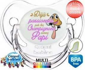 Déjà passionnée par les champignons comme papi: Sucette